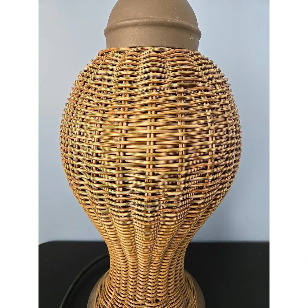 The Unbranded Brand this lamp
